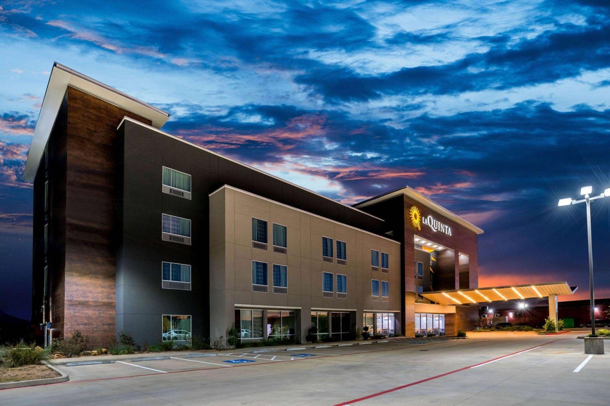 La Quinta By Wyndham Houston 3*